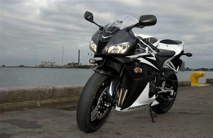 Honda CBR 600 RR - Fræk front billede 3