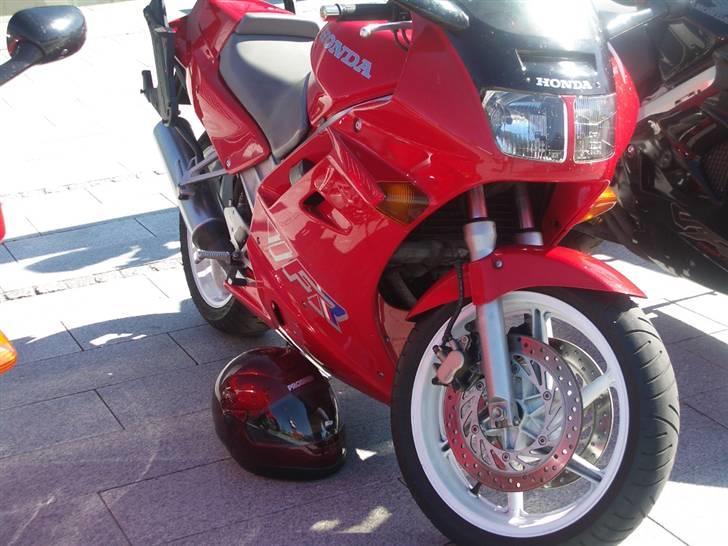 Honda VFR - Flot hvid fælg billede 6