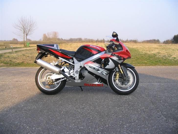 Suzuki gsxr1000k1 [solgt] - Suzuki gsxr1000 [solgt-marts 2008] billede 1