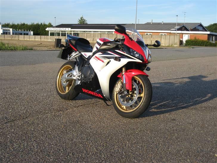 Honda CBR 1000 RR "solgt" billede 1