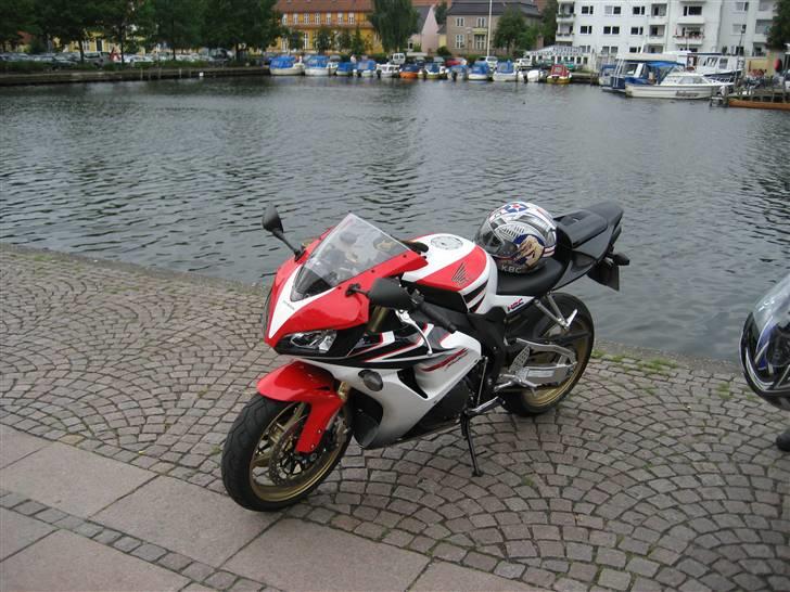 Honda CBR 1000 RR "solgt" billede 2