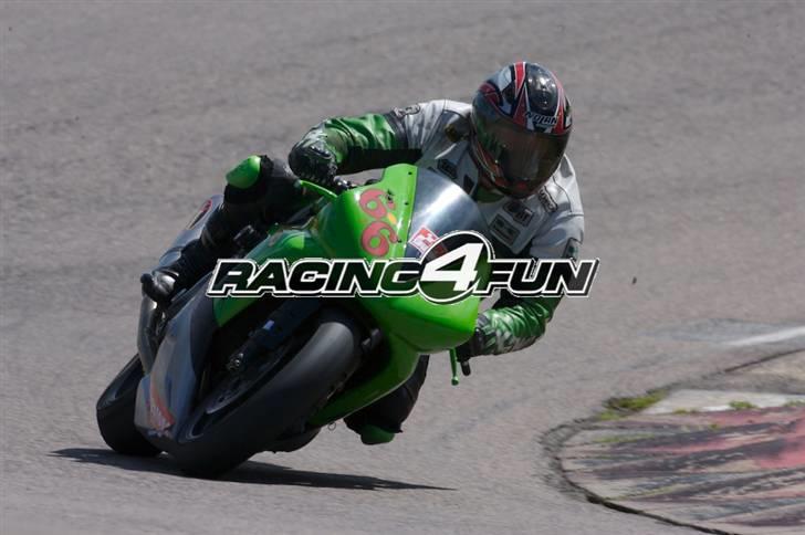 Yamaha YZF-R1 billede 15