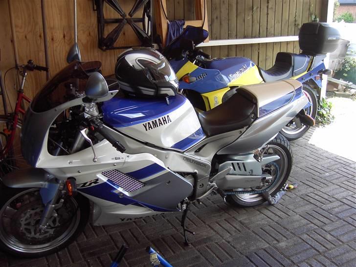 Yamaha FZR 1000 EXUP ( SOLGT ) - Min nye styrthjelm Justissimo Mirage GT billede 20