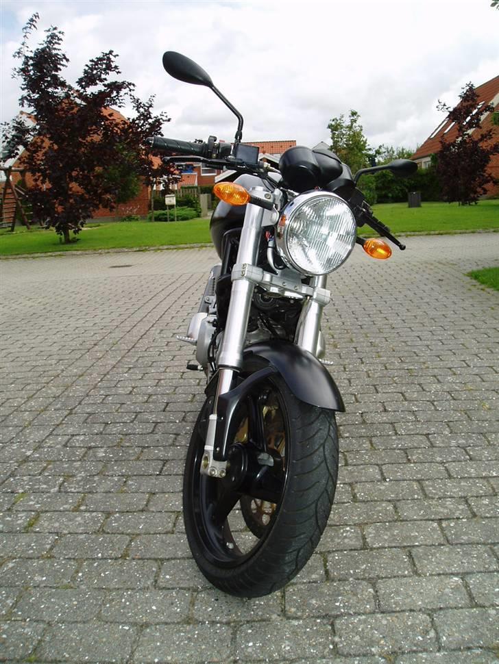 Ducati Monster 620 Dark - SOLGT! - Ducati M620 - øv for et forhjul... billede 2