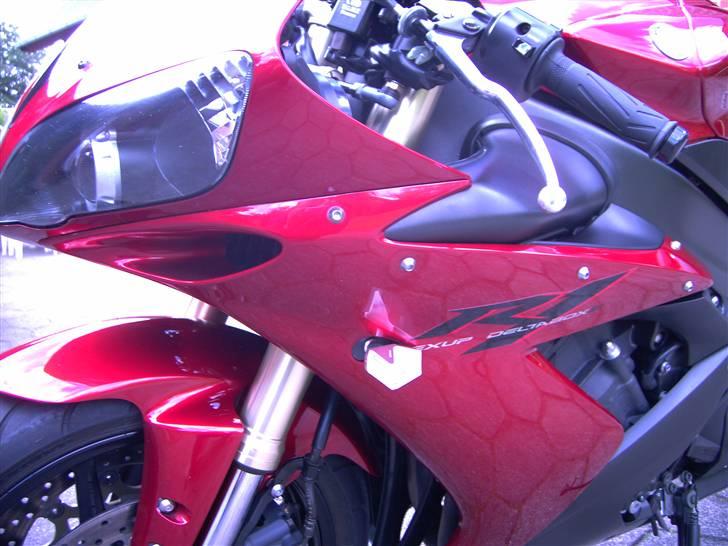 Yamaha R1 (Solgt) billede 8