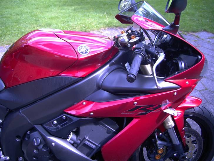 Yamaha R1 (Solgt) billede 9