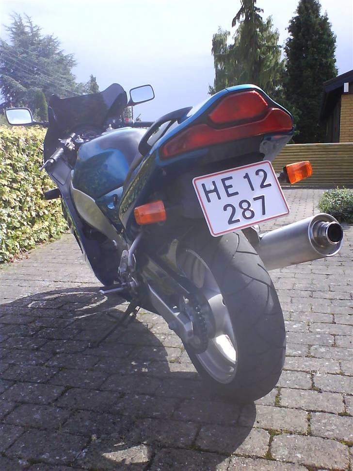 Suzuki RF600R *SOLGT* billede 7