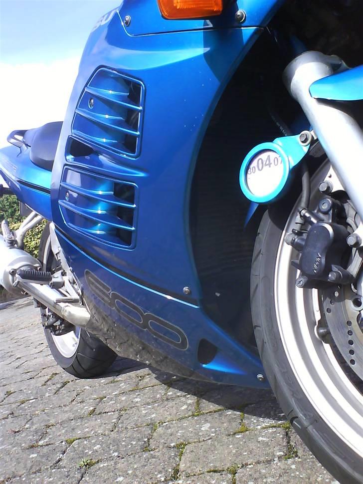 Suzuki RF600R *SOLGT* billede 8