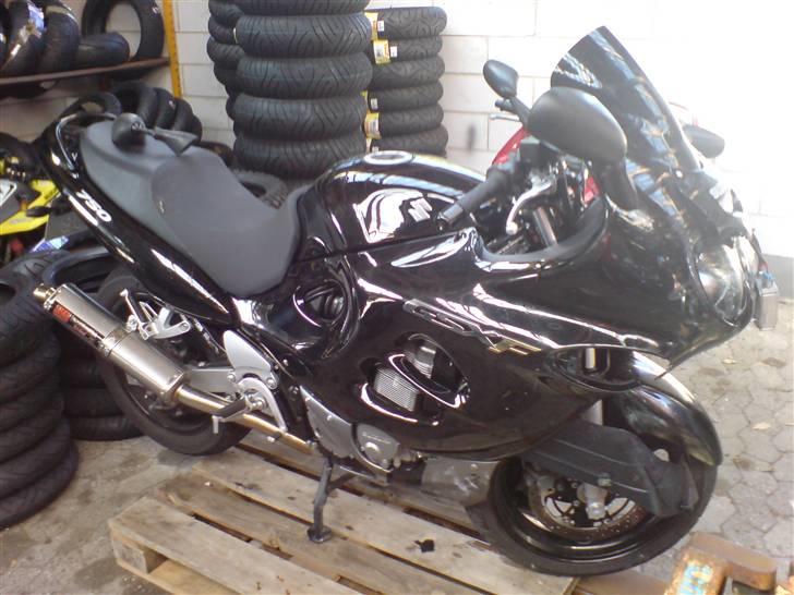 Suzuki Gsx 750f  R.I.P. - lorte billist billede 19