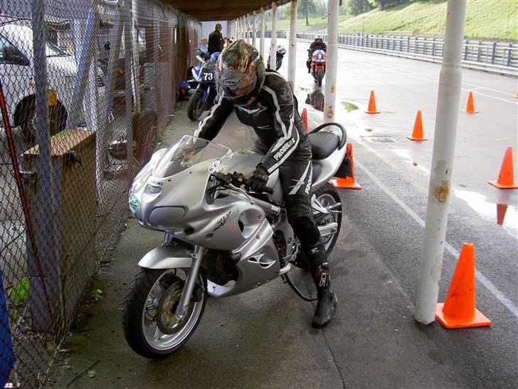 Suzuki SV 650 S - Fra min første Banedag på knutstorp.. Fed oplevelse... billede 12