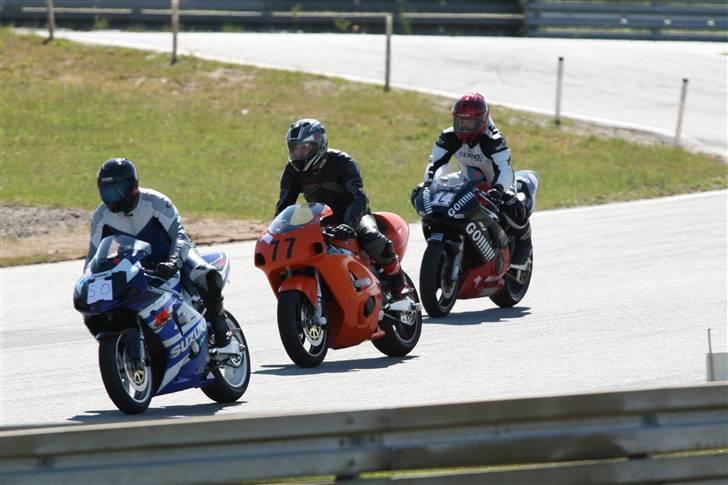 Suzuki GSXR-750R SRAD billede 2