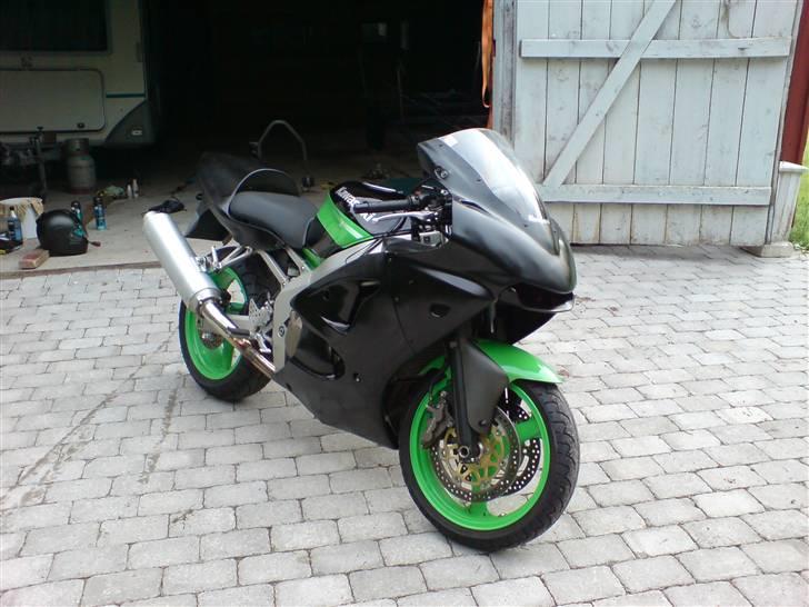 Kawasaki ZX6R billede 19