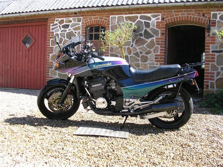 Kawasaki GPZ 900 R billede 1