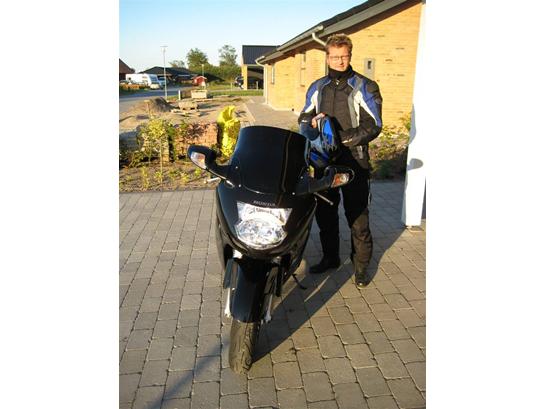 {{currentPhoto.altText}} billede {{currentPhoto.number}}