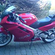 Honda VFR-750