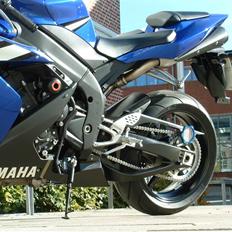 Yamaha R1