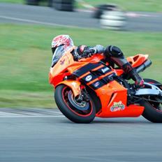 Honda CBR 1000 roadracer