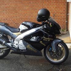 Yamaha yzf thunderace 