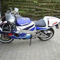 Suzuki GSX-R 750 solgt
