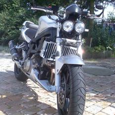 Suzuki SV1000 "StreetFighter"