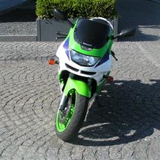 Kawasaki zx6r ninja