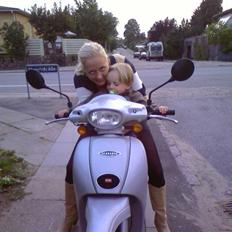 Aprilia Scarabeo 100 (2T)