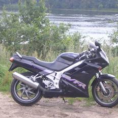 Honda VFR 750 F 