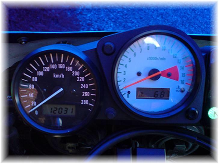 Suzuki Gsxr 600 (SOLGT) billede 15