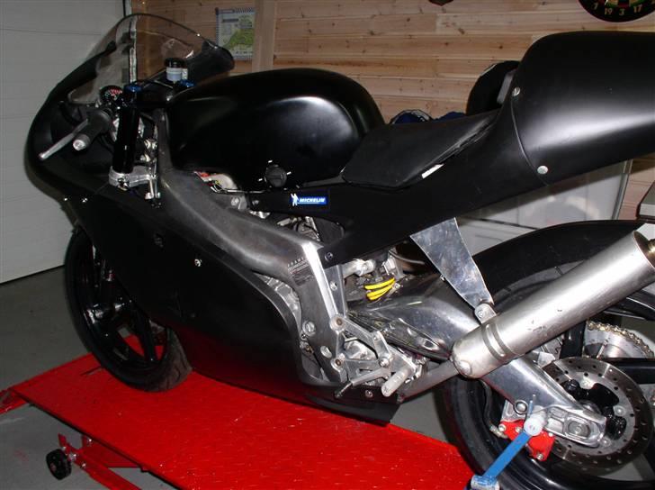 Aprilia RS 125 - Helt ny renoveret efter JyllandsRingen 2007 billede 8