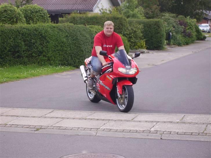 Suzuki TL 1000 R *SOLGT* billede 18