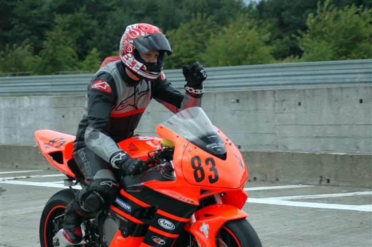 Honda CBR 1000 roadracer billede 6