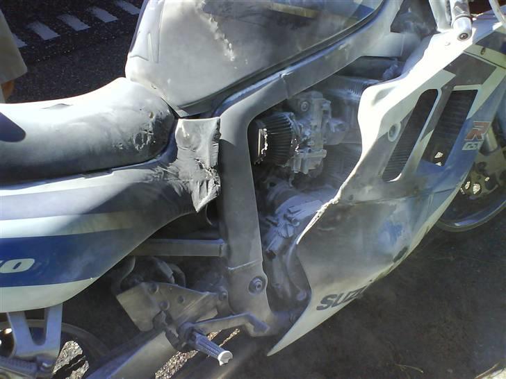 Suzuki GSX-R 750 (solgt) billede 17