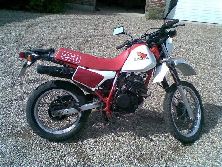 Honda XL 250 R billede 1