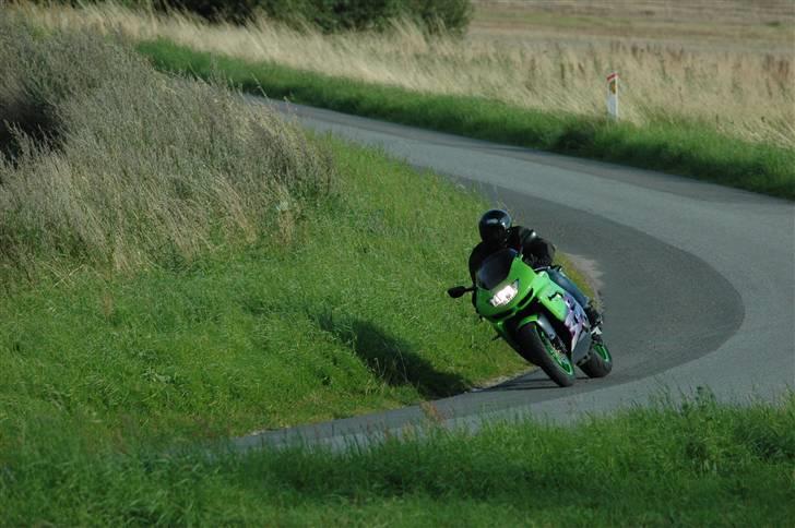 Kawasaki ZX9R - Solgt - - Endnu et sving af de gode billede 11