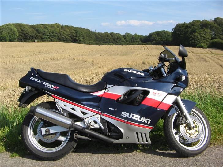 Suzuki GSX750f billede 1