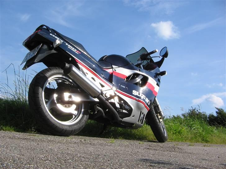 Suzuki GSX750f billede 2