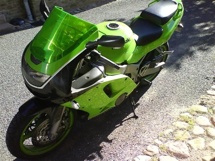 Kawasaki ZX6R billede 6