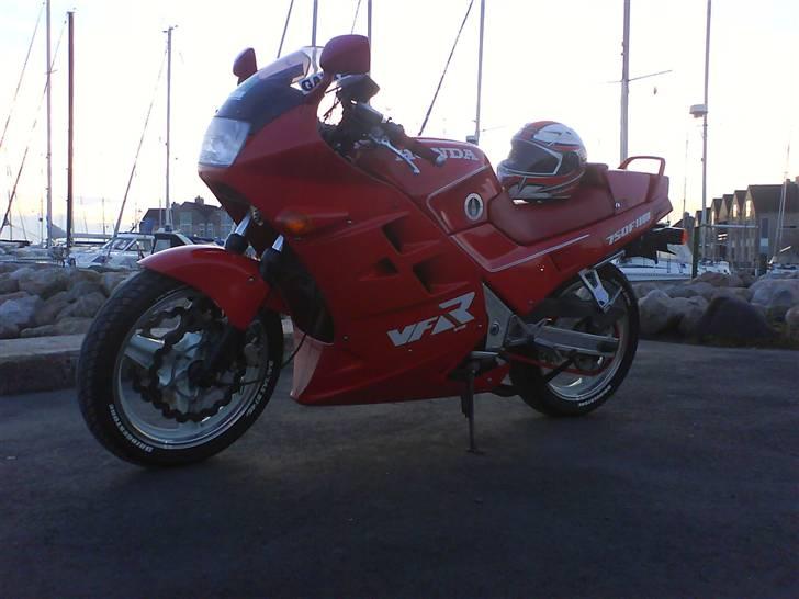 Honda VFR 750F RC24-II (DØD) - Så er der lidt nye billeder af Viffer, se albummet "Viffer på Enø" billede 11