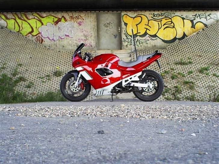 Suzuki Gsx 600 F billede 10