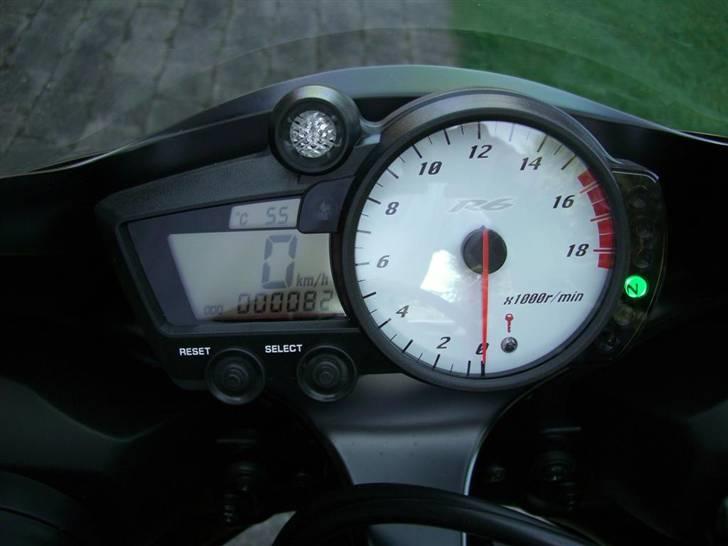 Yamaha R6 billede 5