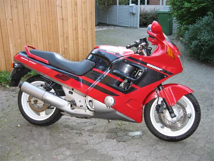 Honda CBR1000F *SOLGT* billede 2