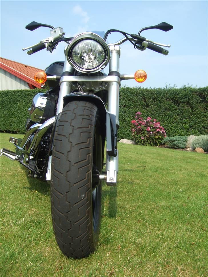 Suzuki m800 SOLGT - sorte spejle billede 17