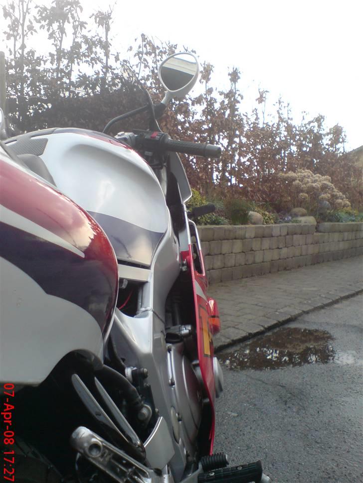 Yamaha fzr  billede 7