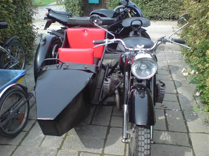 Dnepr K 650 - nu også med røde sæder billede 10