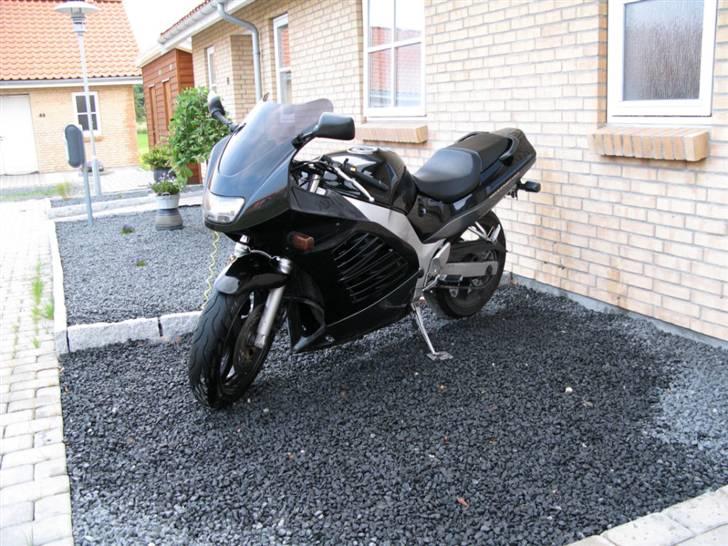 Suzuki RF600R - SOLGT billede 11