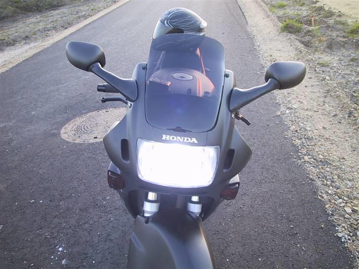 Honda CBR 600  *SOLGT* - Bi-Xenon  8000K billede 3