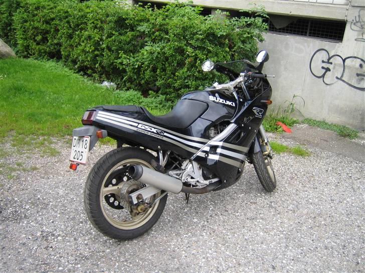 Suzuki GSX-R 250 billede 3