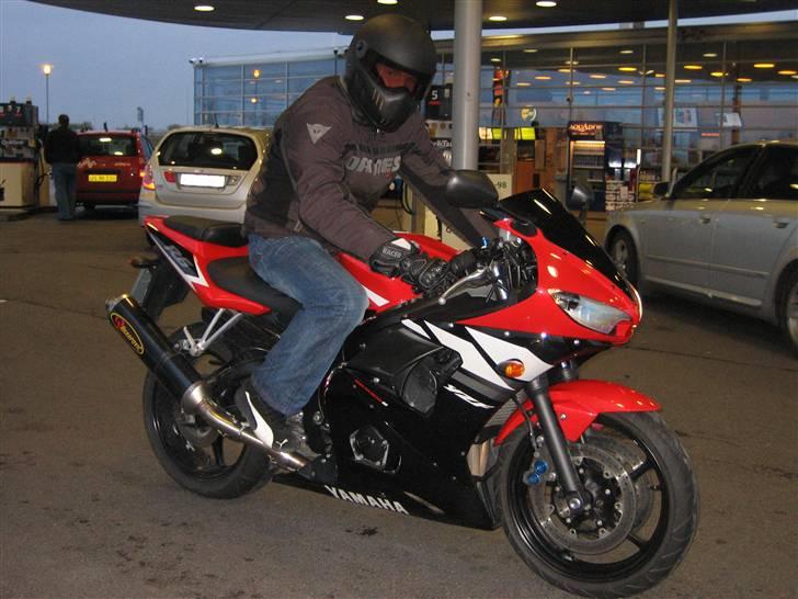 Yamaha Yxf R6 billede 2