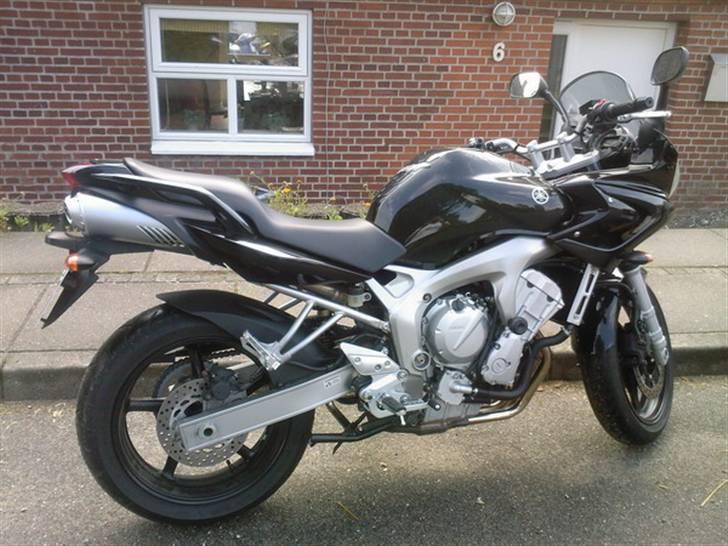 Yamaha FZ6-S FAZER - min sorte Fazer billede 1