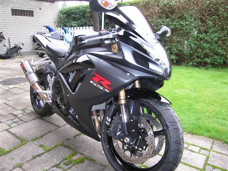 Suzuki gsxr 600 k7 billede 1